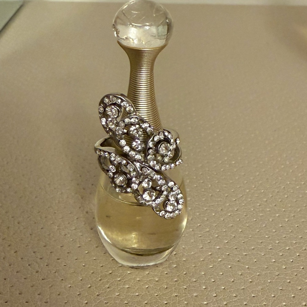 Cache Elegant Silver Rhinestone Ring